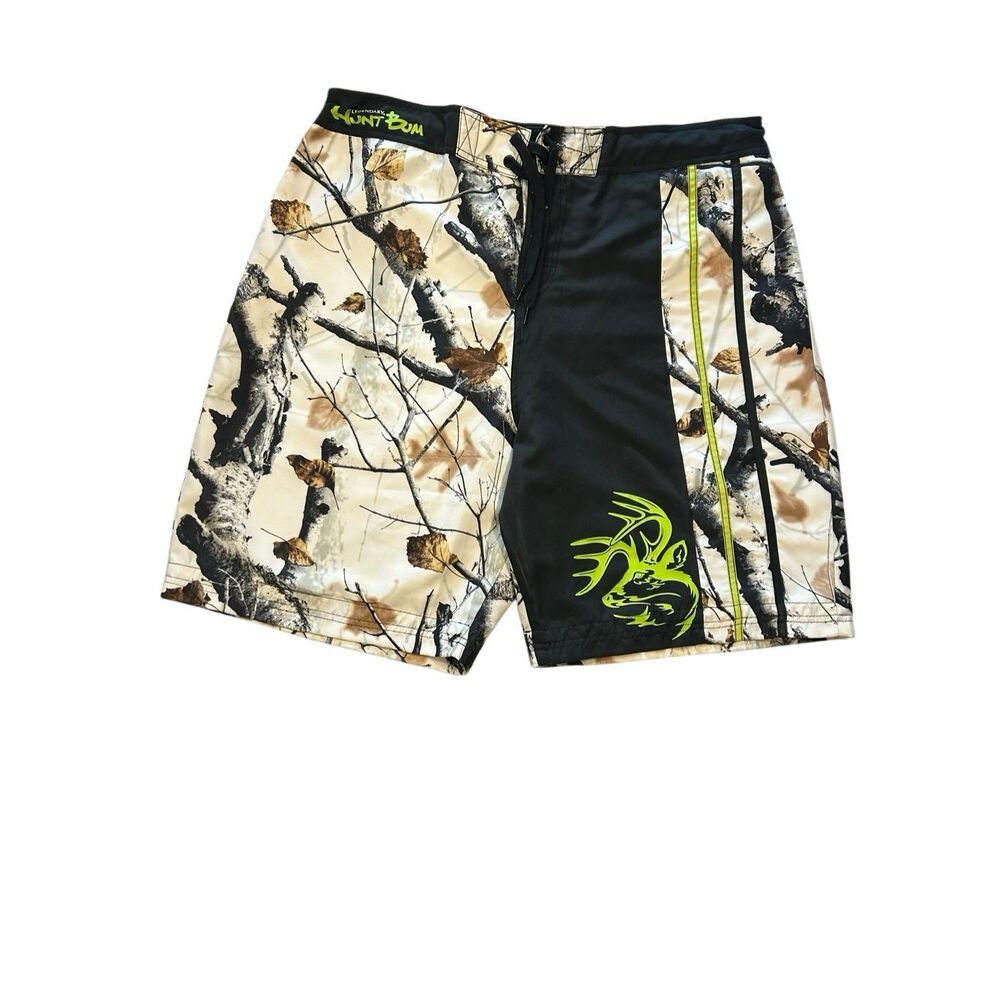 Legendary Whitetails Hunt Bum Camo Board Shorts Men's XL Swim Trunks Real Tree